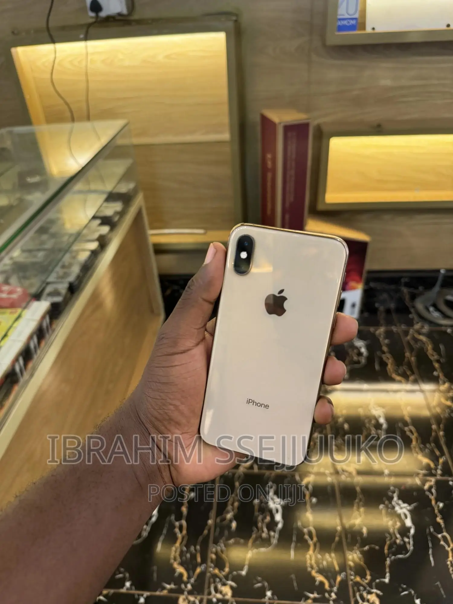 Apple iPhone XS 64 GB Gold
