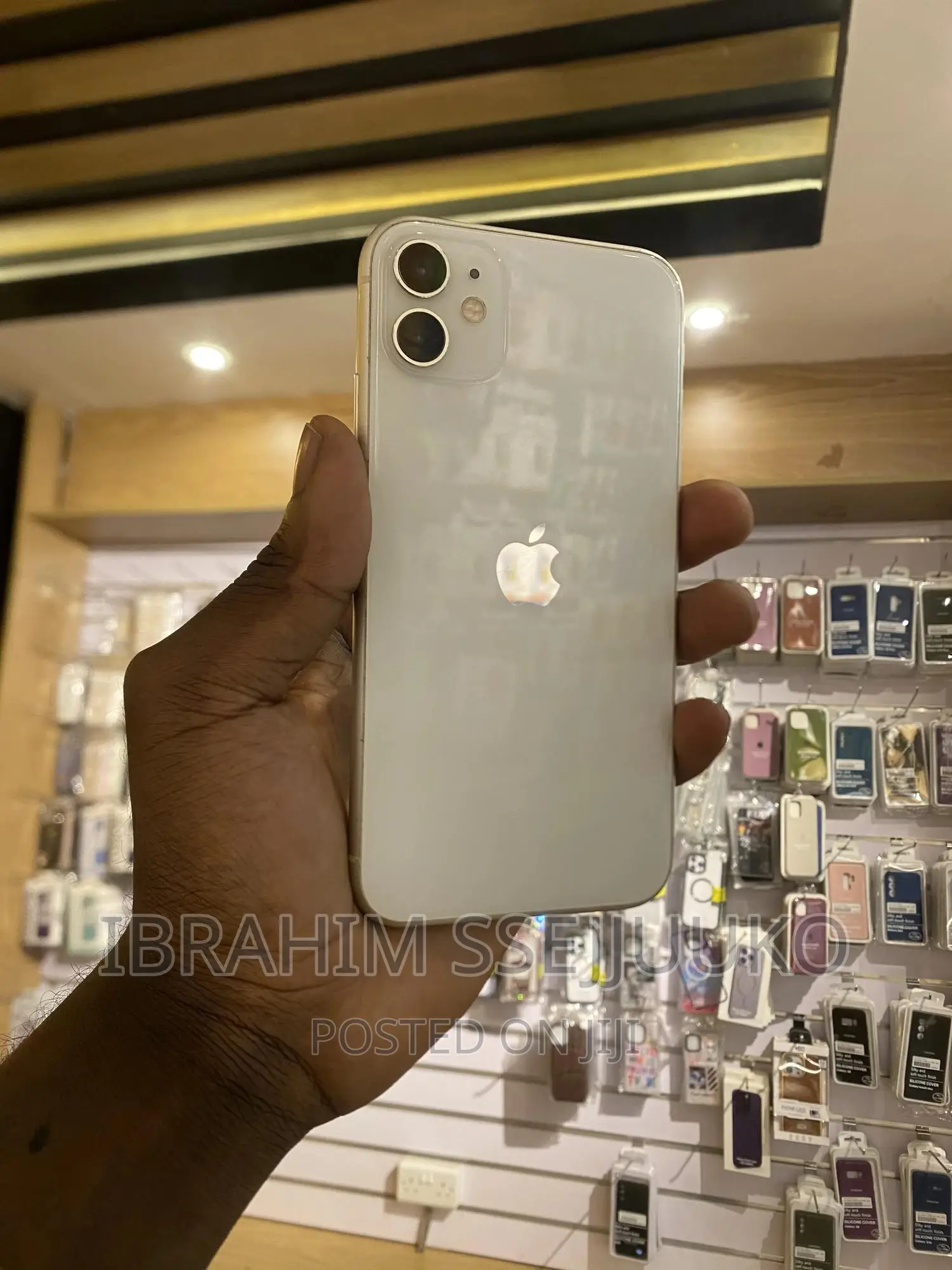 Apple iPhone 11 64 GB White