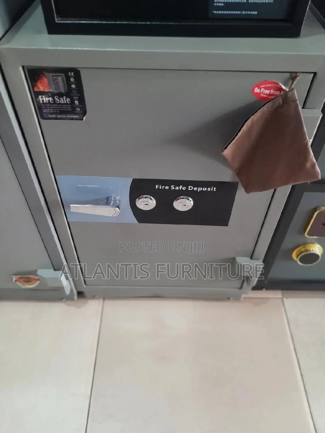 An Extraordinary Deposit Safe