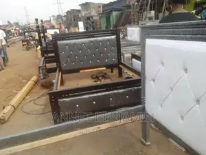 Photo - Gray Leather Bed 5*6