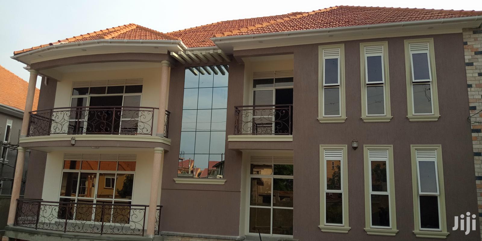 Munyonyo Diplomatic Class Mansion for Sale