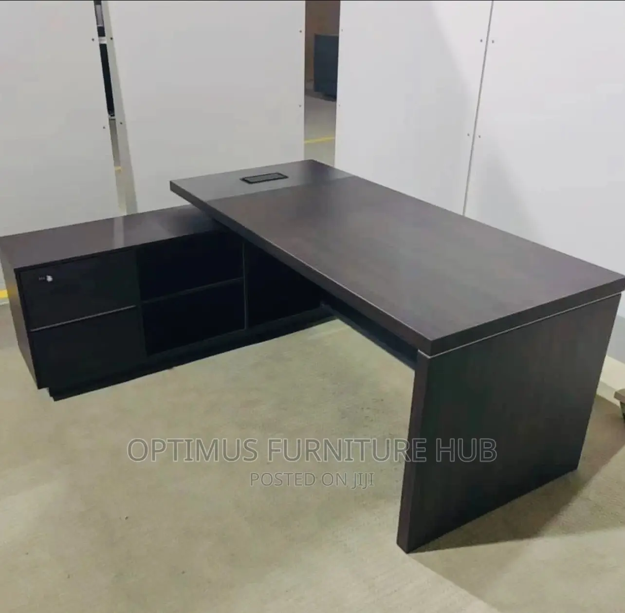 Office Table (Executive)