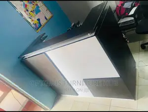 Reception Desk (1.6meters)