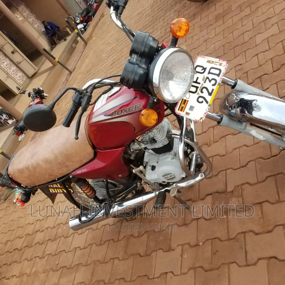 Bajaj Boxer 2023 Red