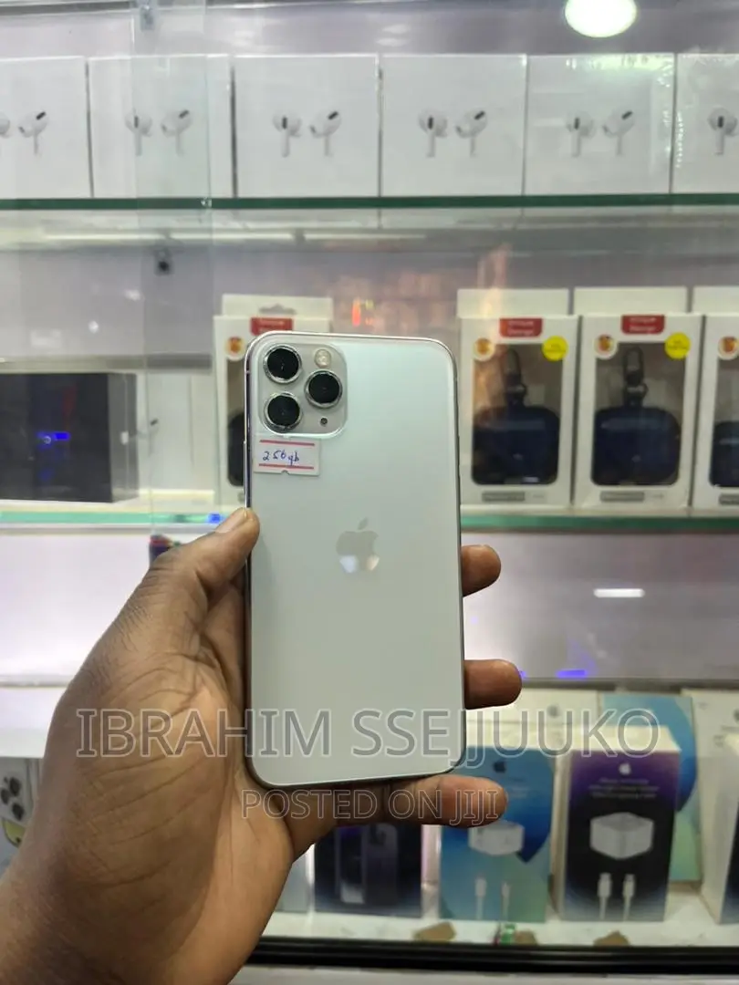 Apple iPhone 11 Pro Max 64 GB White