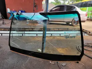 Windscreen Glass Replacing