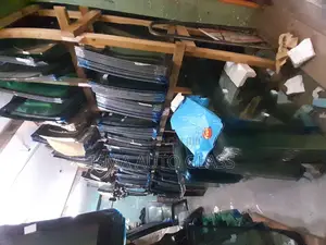 Windscreen Glass Replacing