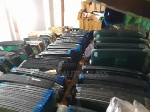 Windscreen Glass Replacing