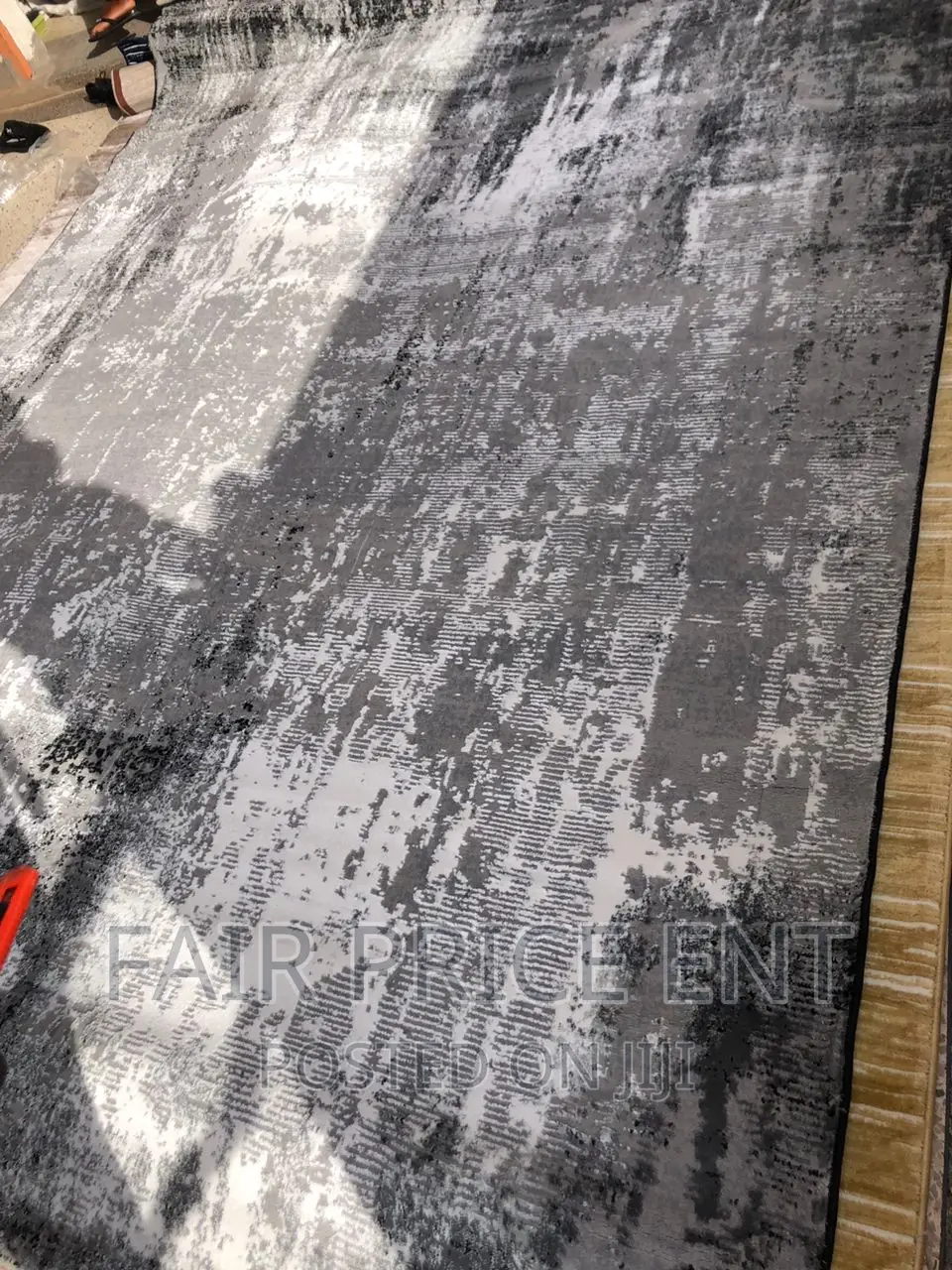Vip Rug Carpets.Extra Large Size. 2x3metres.( Gray)