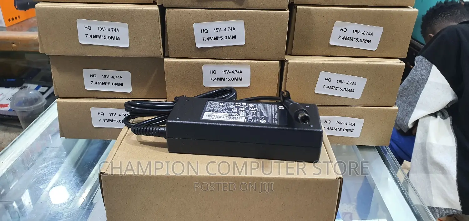 HP (Big Pin) 90W Laptop Charger AC Adapter