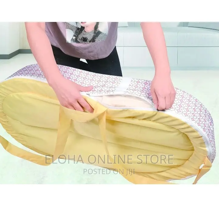 Baby Travel Bassinet With Bug Net
