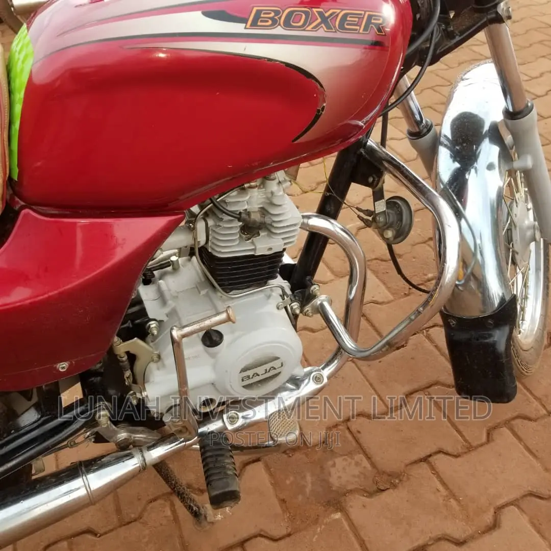 Bajaj Avenger 160 Street 2023 Red
