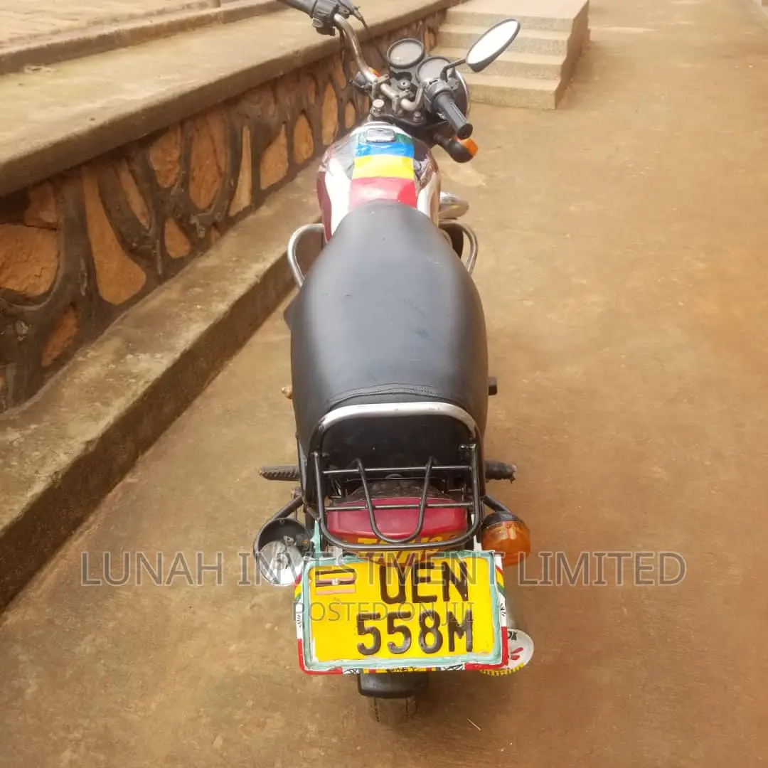 Bajaj Boxer 2021 Red
