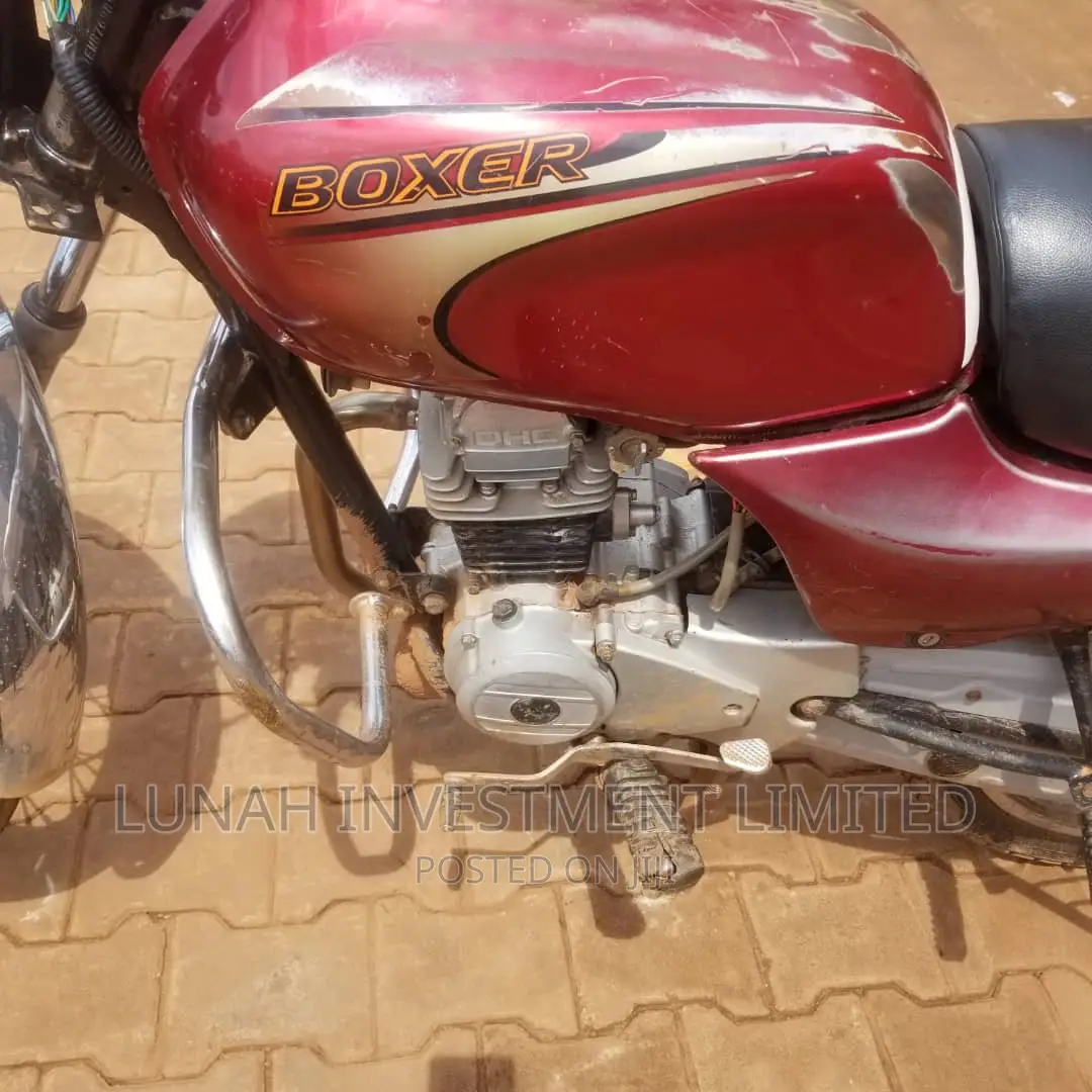 Bajaj Boxer 2021 Red