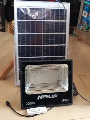 200w Neelux Led Solar Flood Light