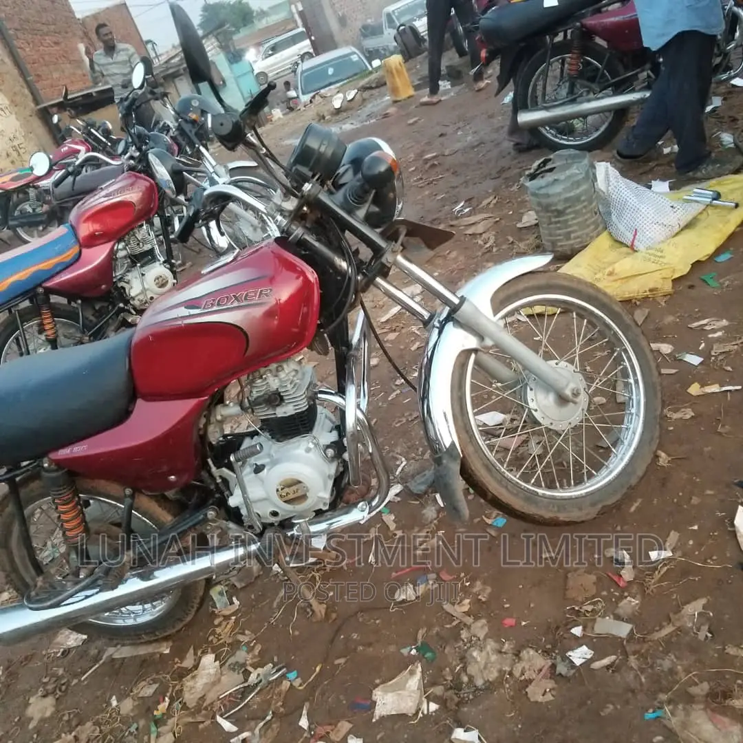 Bajaj Discover 100 2022 Red