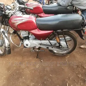Bajaj Discover 100 2022 Red