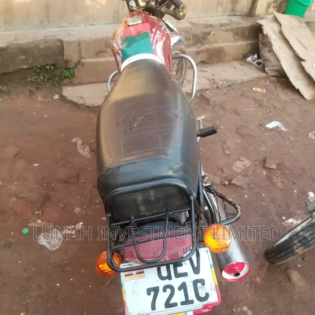 Bajaj Chetak 100 2022 Red