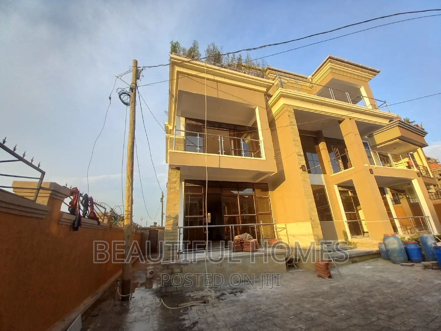 Furnished 6bdrm Duplex in Kyanja Wealthy, Nakawa for sale