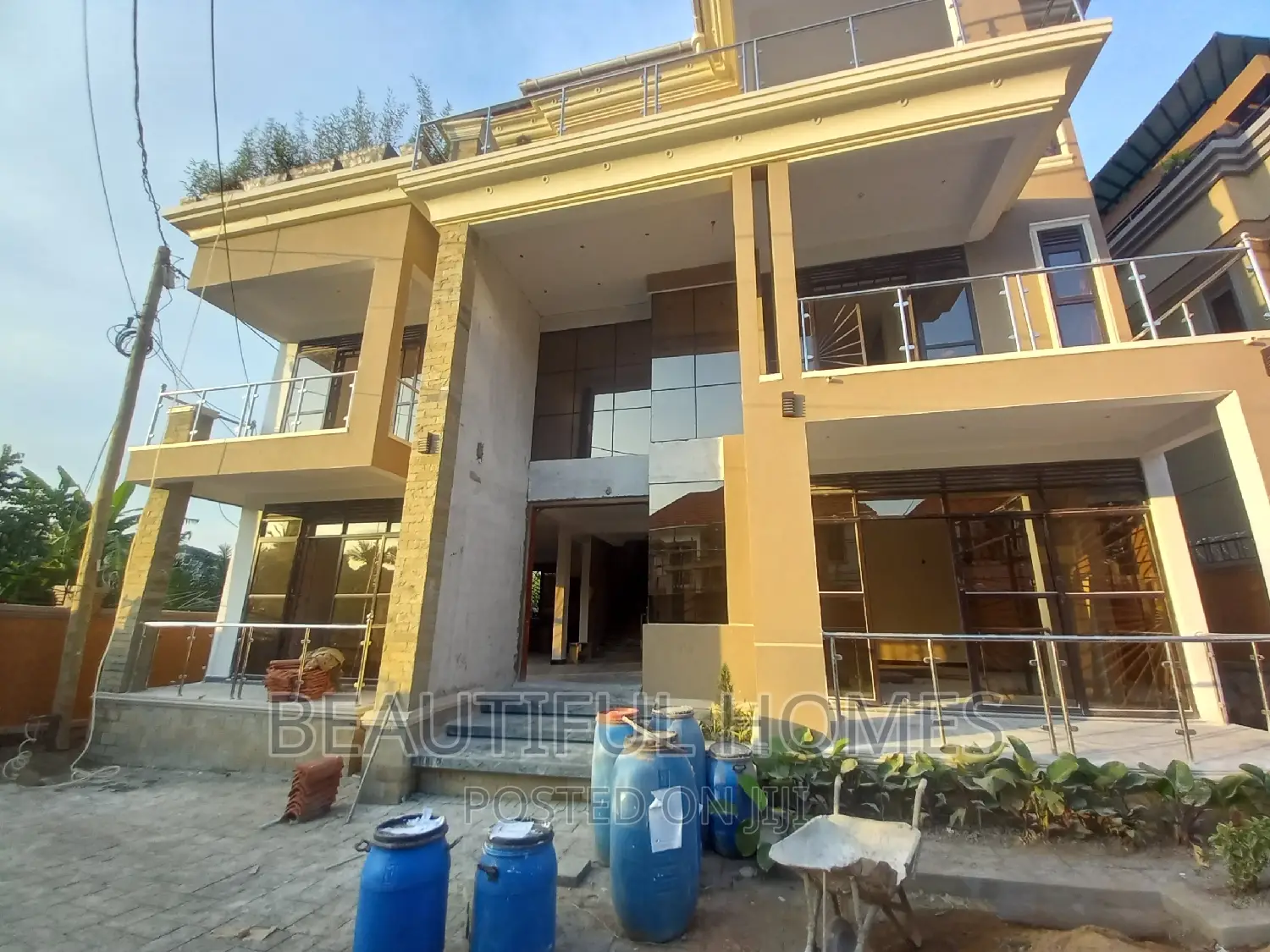Furnished 6bdrm Duplex in Kyanja Wealthy, Nakawa for sale