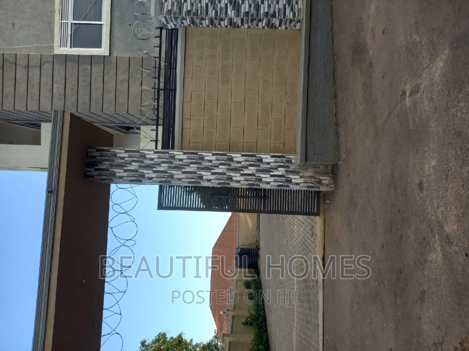 Furnished 2bdrm Apartment in Kisaasi, Nakawa for sale