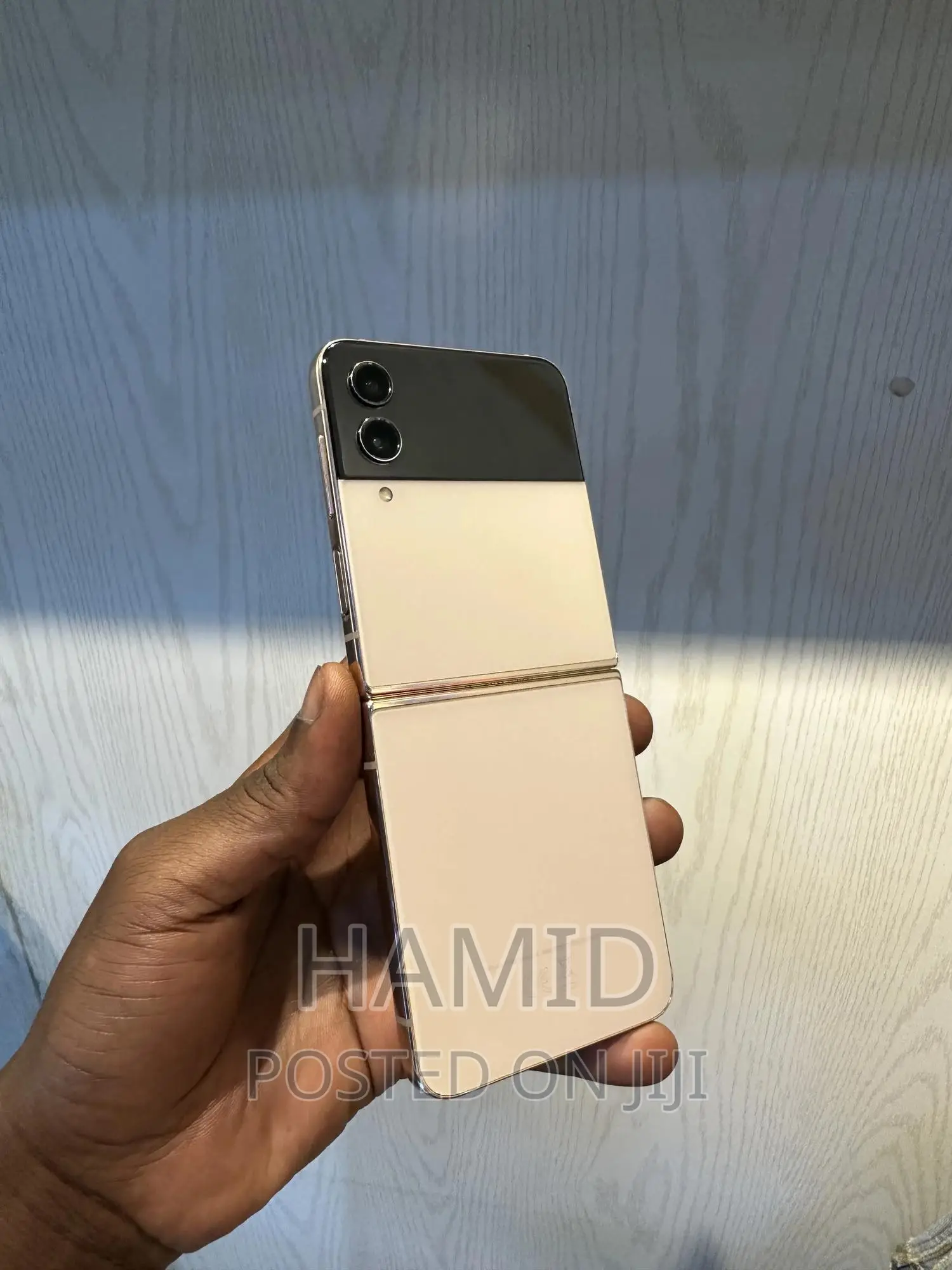 Samsung Galaxy Z Flip4 256 GB Gold