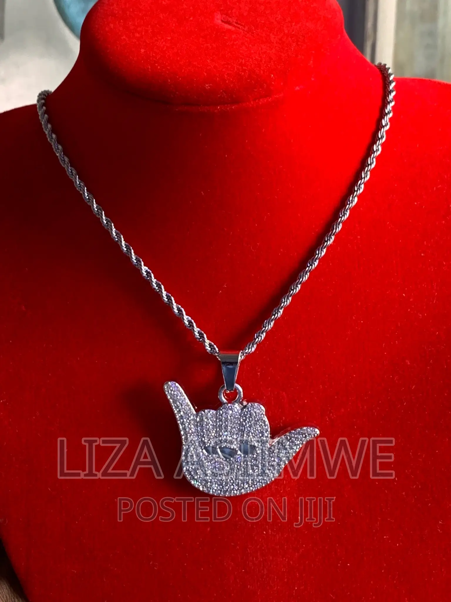 Men’S Necklaces Available at a Good and Affordable Price