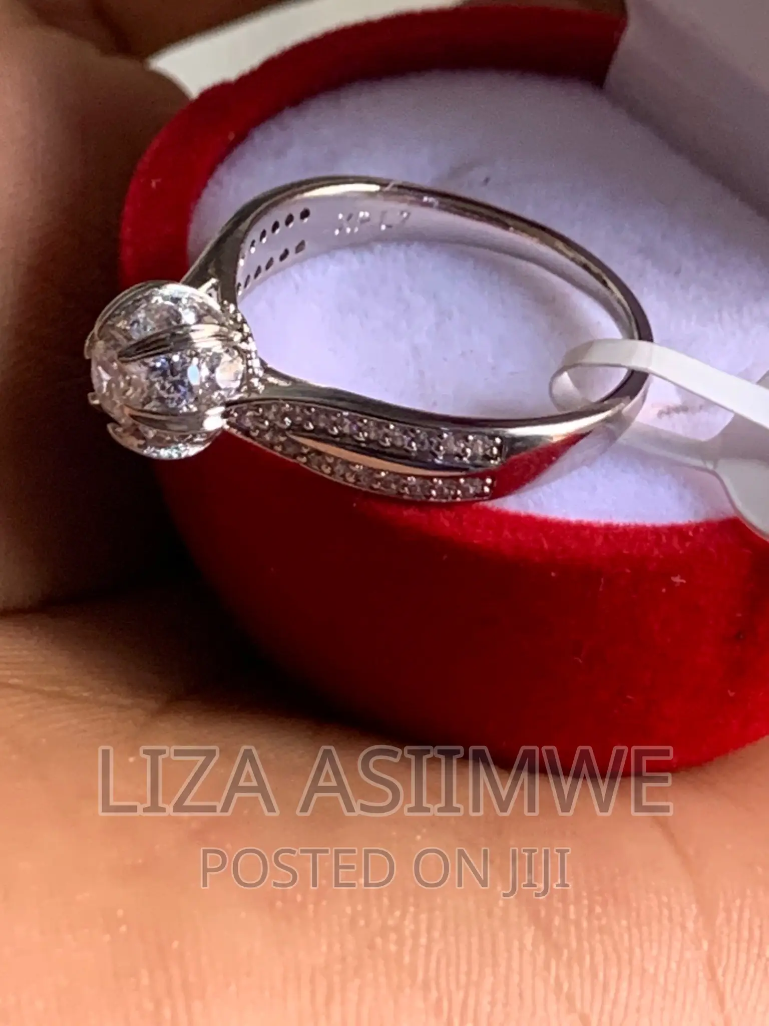 Engagement Rings Available in Size 7(17)