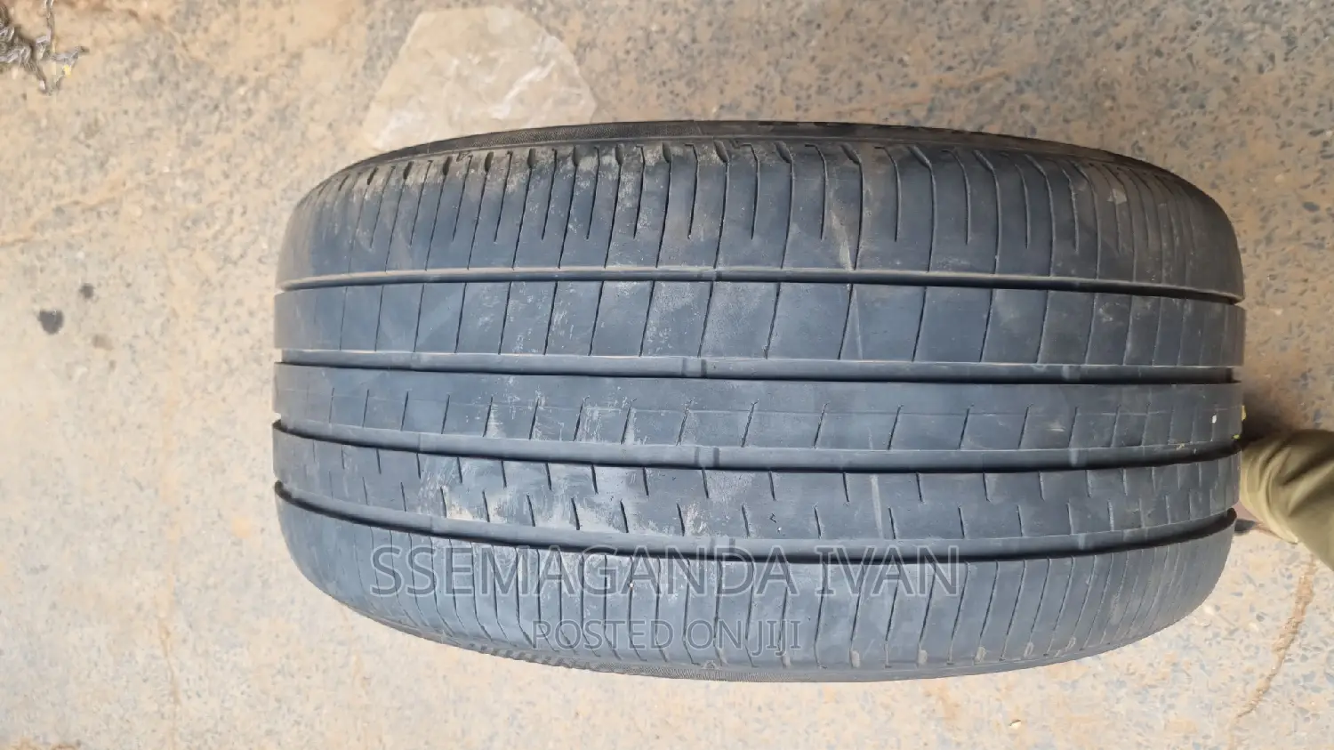 275/40r19 Foreign Used Dunlop
