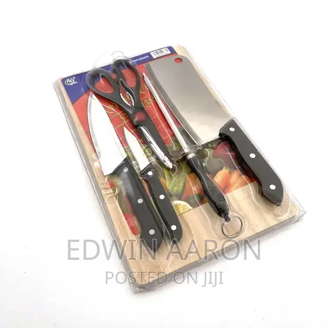 Knife Set With Chopping Board