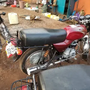 Bajaj Boxer 2023 Red