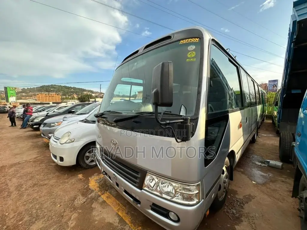 Toyota Coaster 2013 Silver