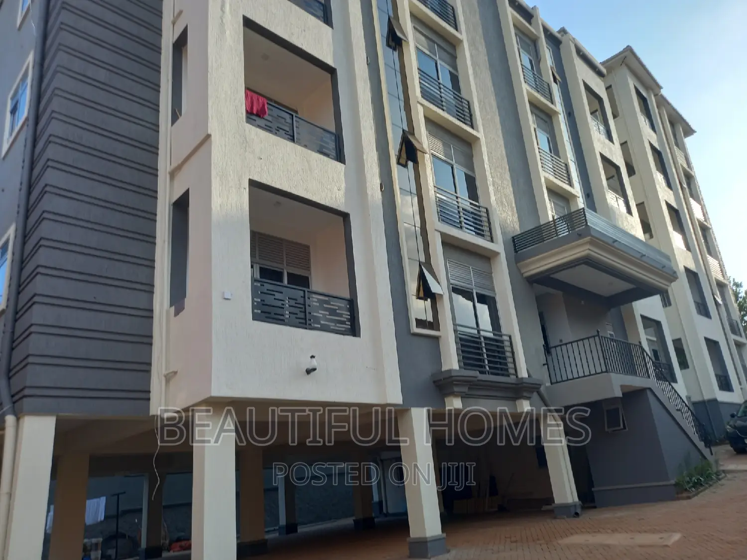 Furnished 2bdrm Block of Flats in Kisaasi On Tarmack, Nakawa for sale
