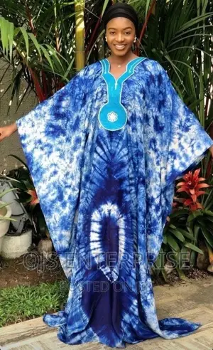 Free Fitting African Print Dress