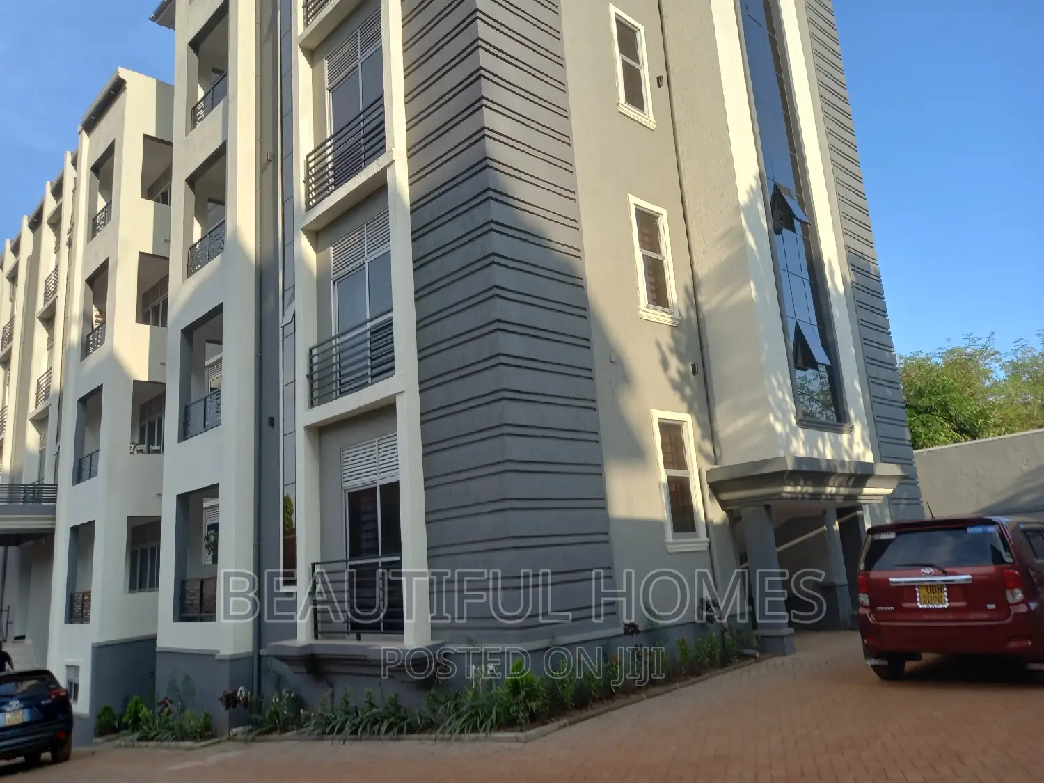 Furnished 2bdrm Block of Flats in Kisaasi, Central Division for sale