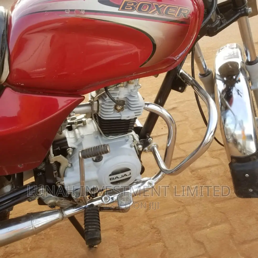 Bajaj Boxer 2022 Red