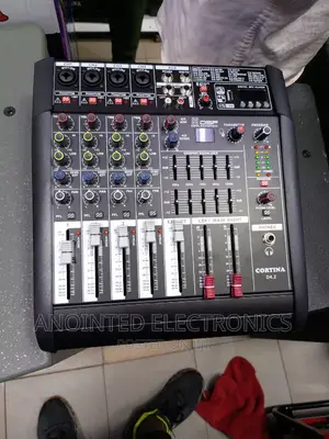 Music Mixer 4 Channels