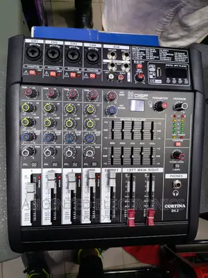 Music Mixer 4 Channels