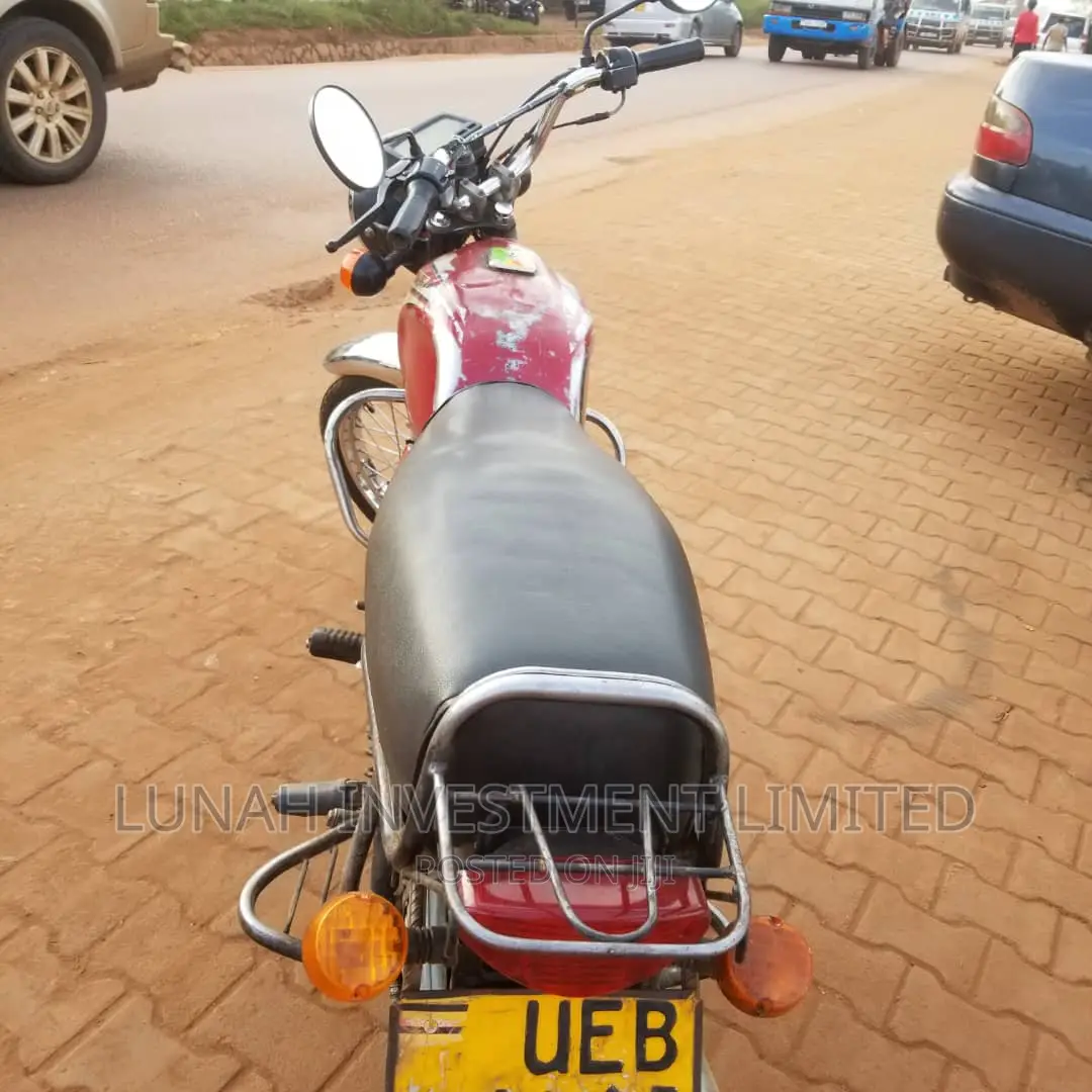 Bajaj Boxer 2016 Red