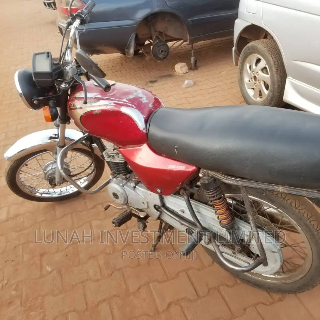 Bajaj Boxer 2016 Red