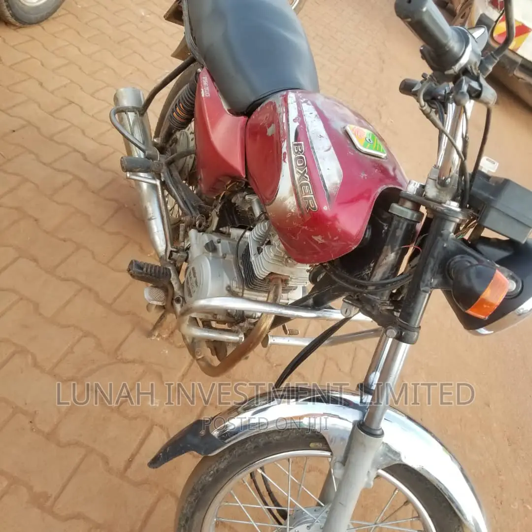 Bajaj Boxer 2016 Red