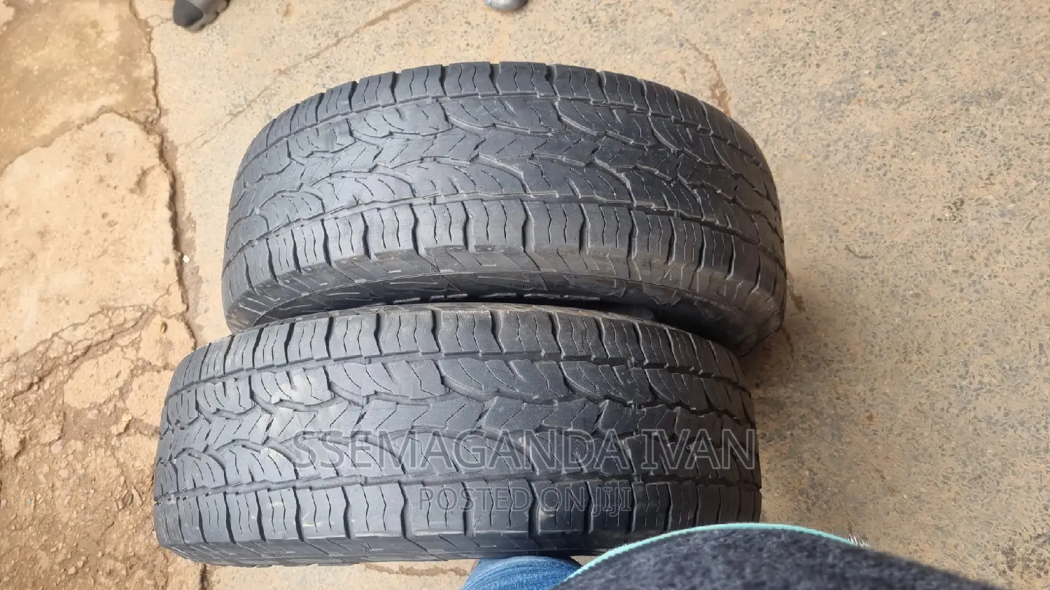255/70r16 Dunlop Foreign Used in Good Condition