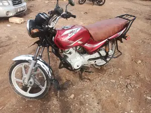 Bajaj CT 110X 2022 Red
