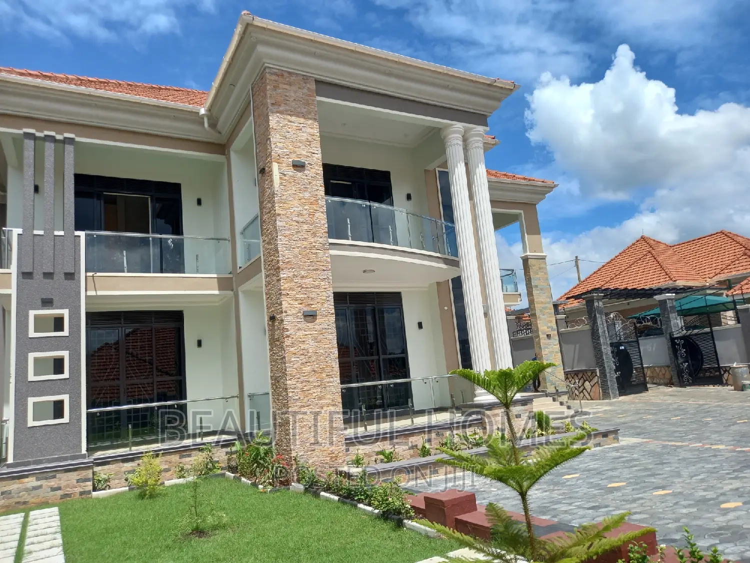 Furnished 6bdrm Mansion in Kira Tarmacked, Nakawa for sale