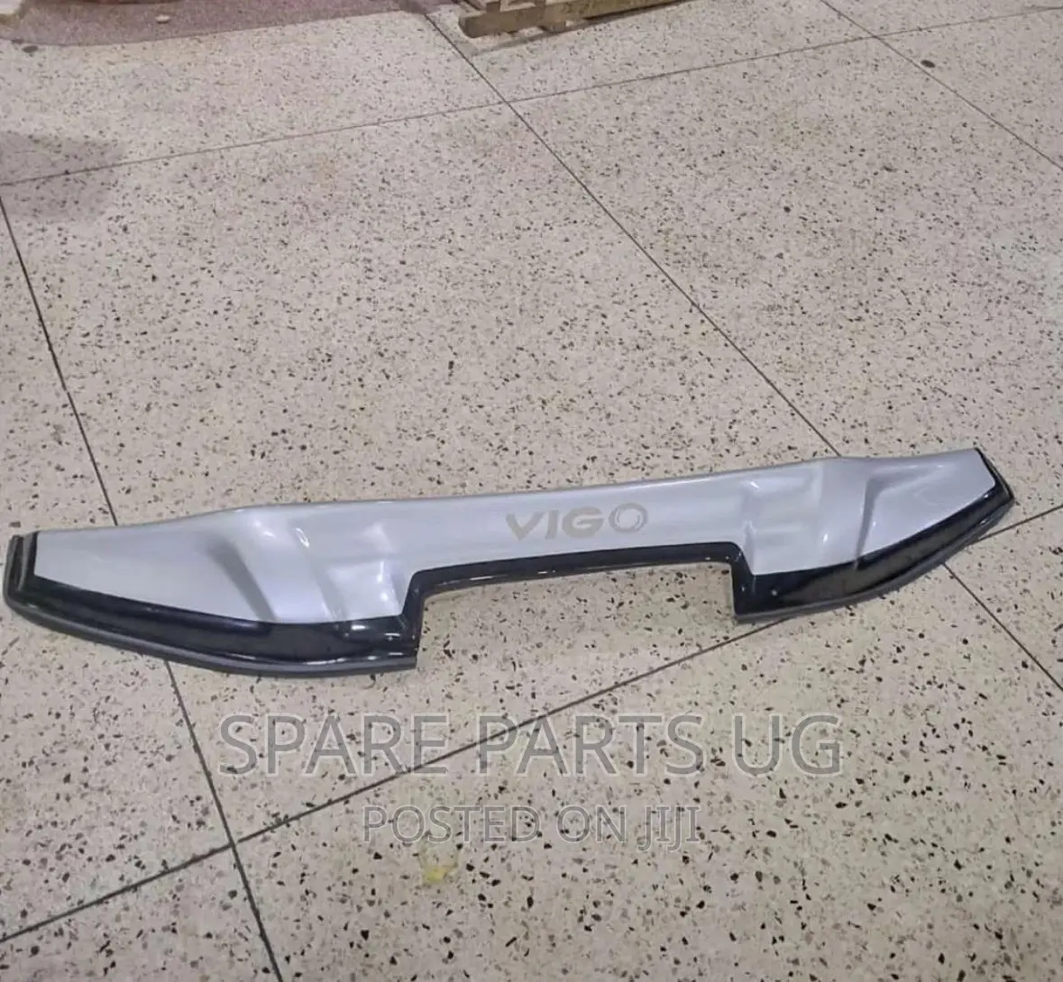 Hilux Vigo Hood Cover / Hood Visors