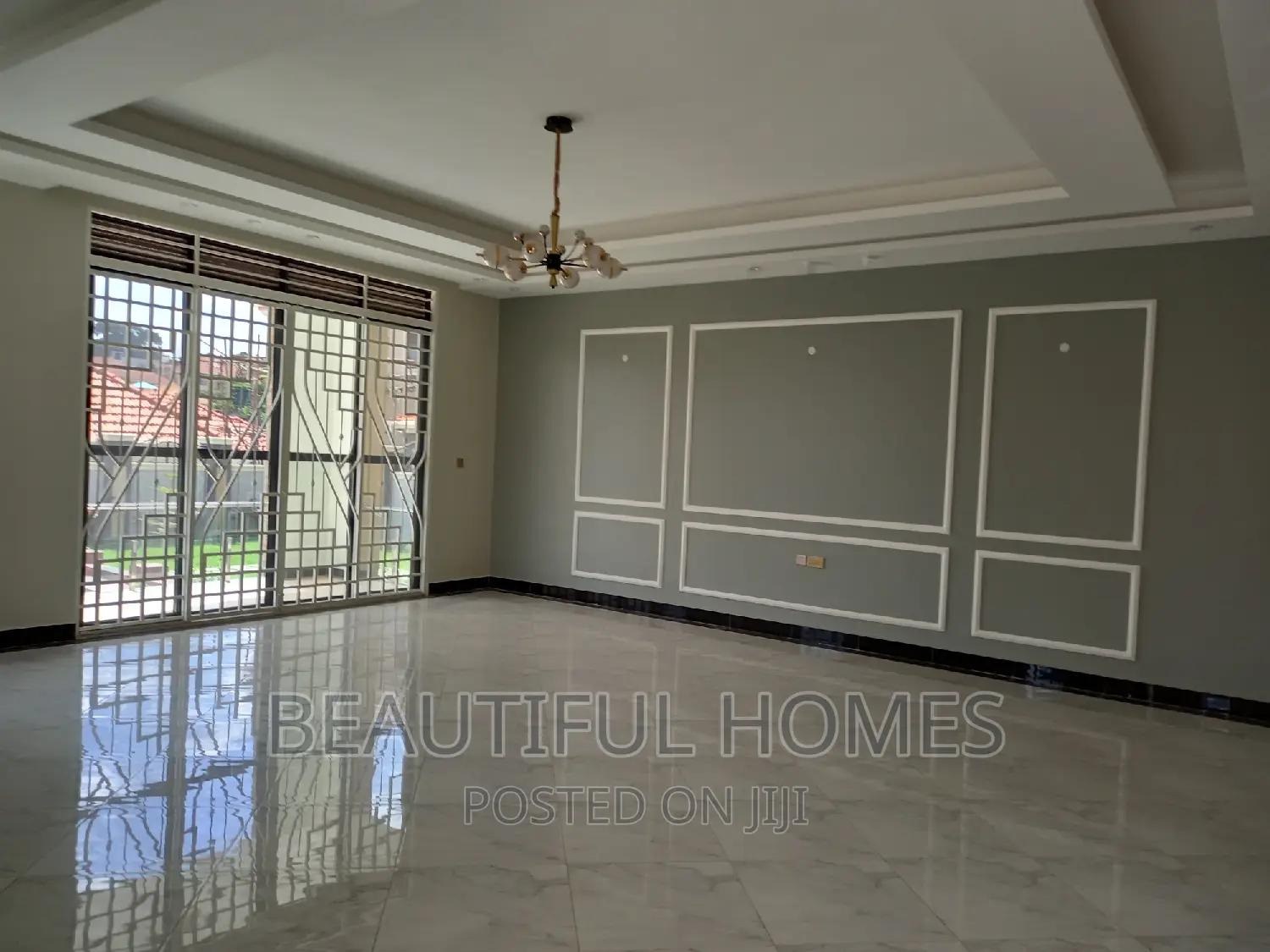 Furnished 6bdrm Duplex in Kira Ministers for sale