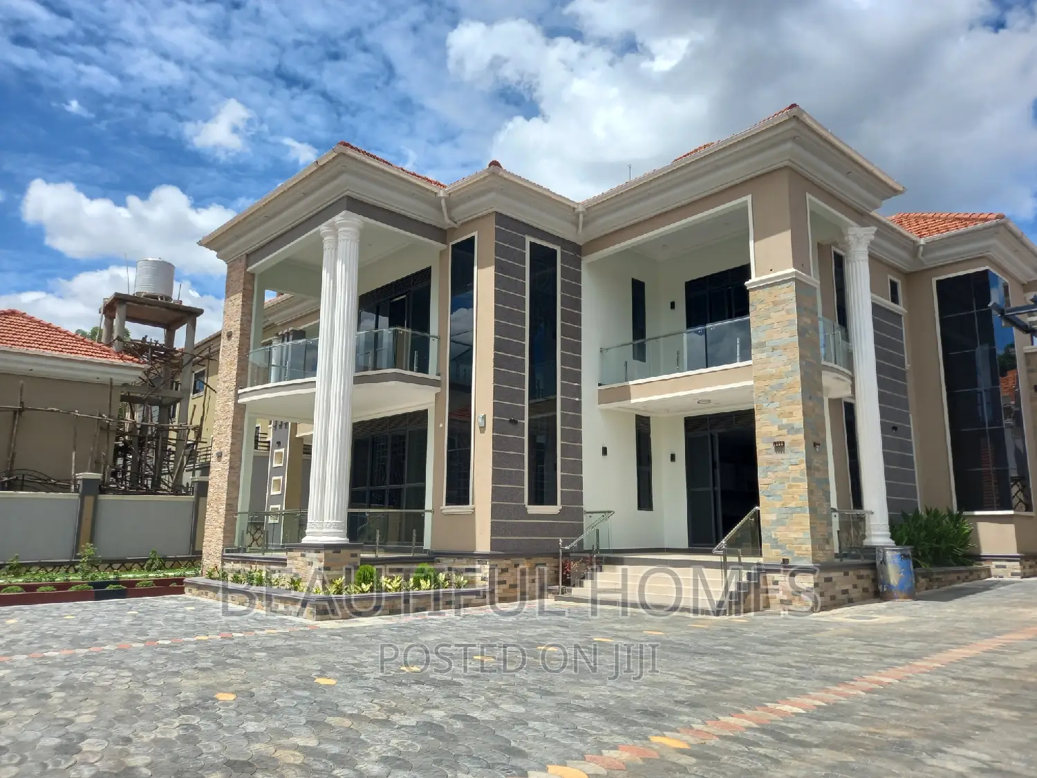 Furnished 6bdrm Duplex in Kira Ministers for sale