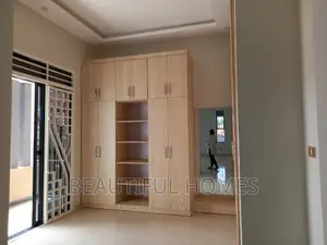 Furnished 6bdrm House in Kira Town for sale