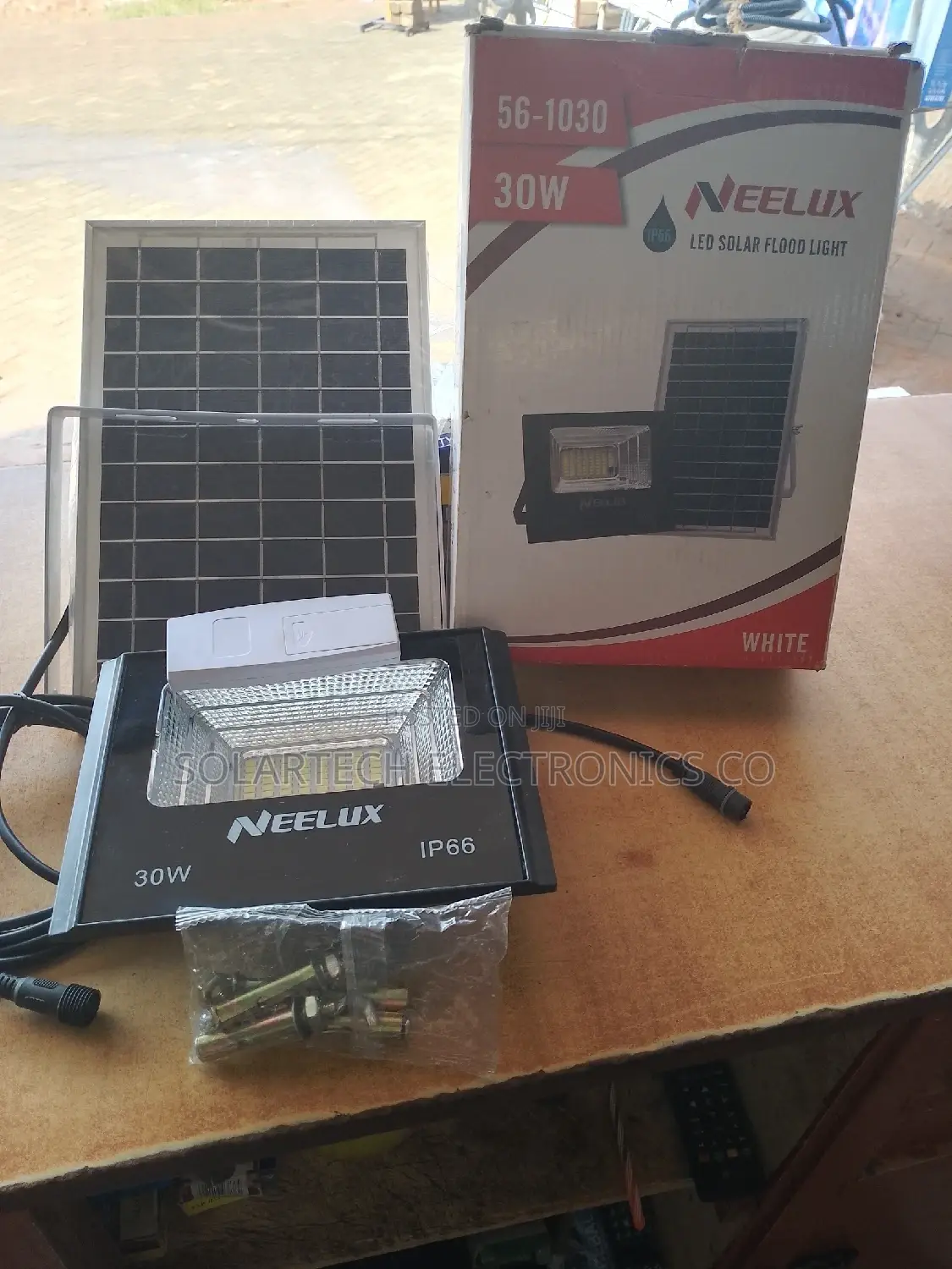 30w Neelux Led Solar Flood Lights