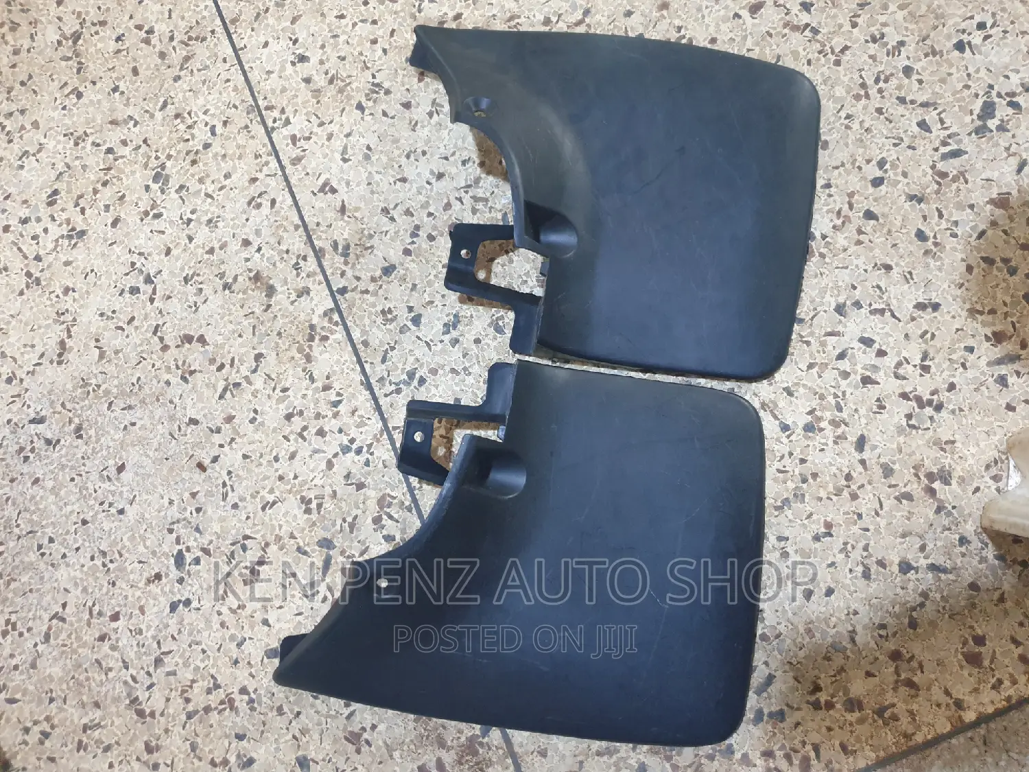 Nissan Hardbody Mudflaps 4WD